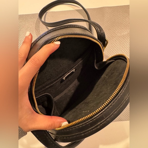 FOUNT The Roundabout Raven Leather Crossbody Bag - Picture 5 of 7